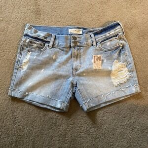 NWT DECREE WOMEN'S DISTRESSED CUFF LEG BOYFRIEND LIGHT WASH DENIM SHORTS SIZE 9